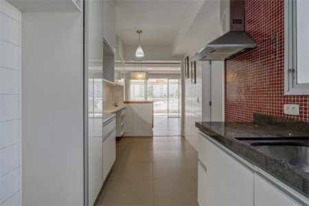 Apartamento à venda com 4 quartos, sendo 3 suítes, em Alto da Boa Vista, São Paulo, SP