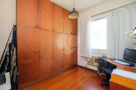 Apartamento à venda com 4 quartos, sendo 1 suíte, em Grajaú, Rio de Janeiro, RJ
