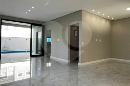 Casa à venda com 4 suítes no condomínio Bella Cittá Villagio I, Mogi das Cruzes - SP