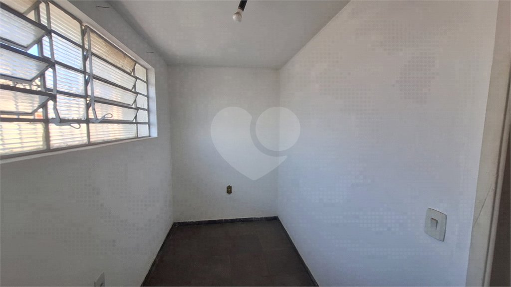 Casa à venda com 5 quartos, sendo 2 suítes,  em Vila Barão, Sorocaba, SP