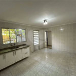 Casa à venda na Vila Galvão, com 210 m²