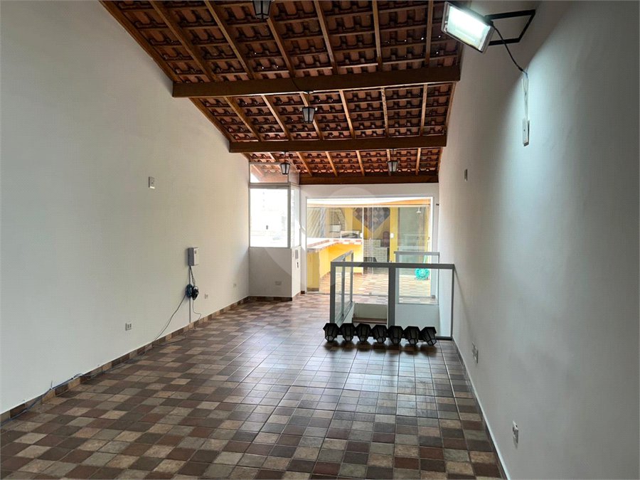 Casa de Vila para alugar com 4 suítes em Vila Romana, São Paulo, SP