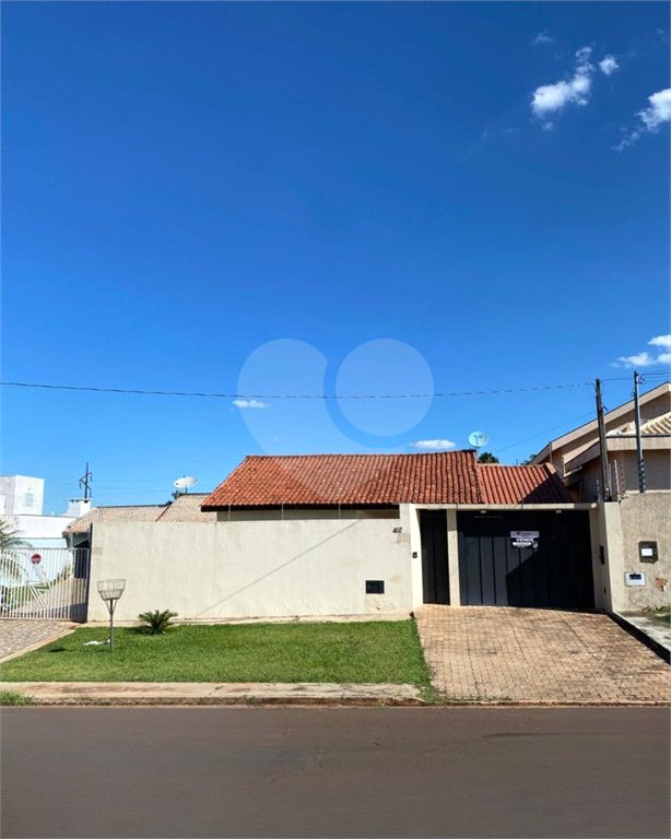 Casa à venda com 2 quartos, sendo 1 suíte, em Vila Renô, Ponta Porã, MS