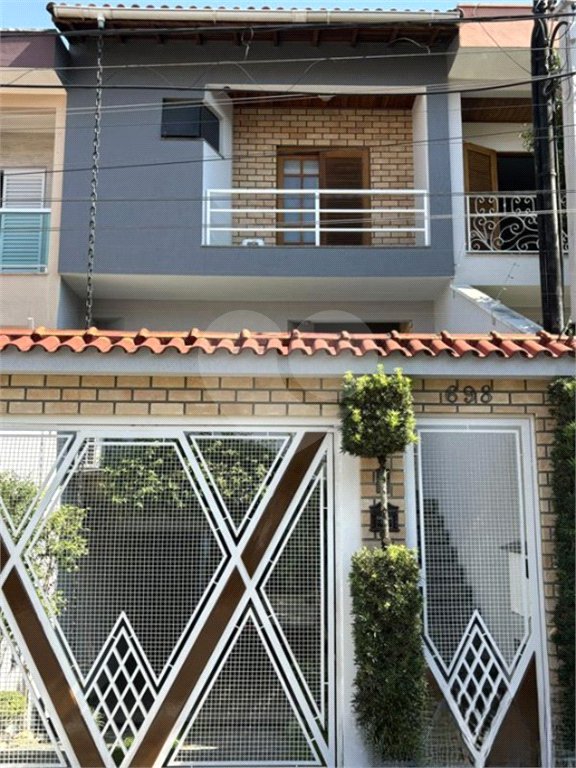 Sobrado à venda com 4 quartos, sendo 1 suíte, em Vila Floresta, Santo André, SP