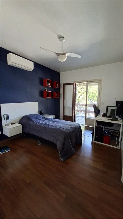 Casa à venda com 5 quartos, sendo 4 suítes, em Butantã, São Paulo, SP