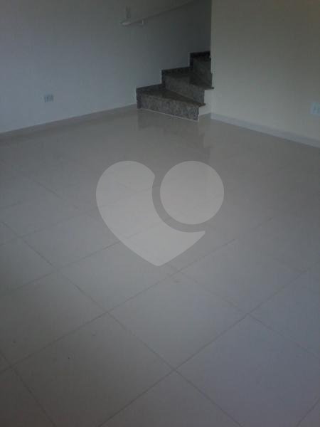 Sobrado à venda com 2 suítes em Vila Tiradentes, São Paulo, SP