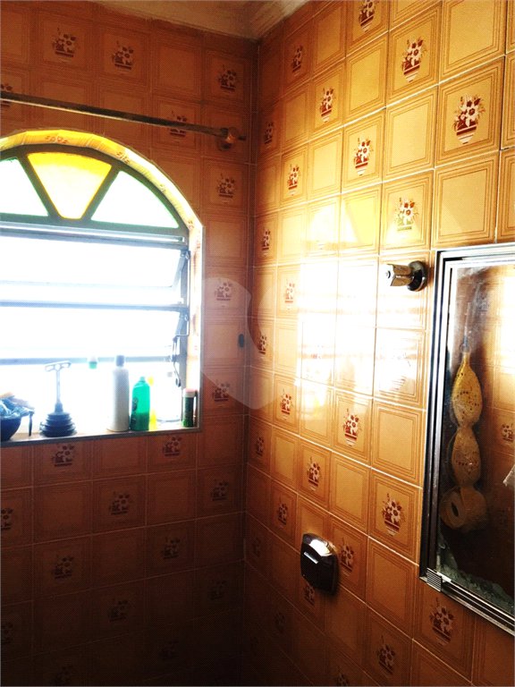 Sobrado à venda com 4 quartos, sendo 1 suíte,  em Vila Gomes, São Paulo, SP