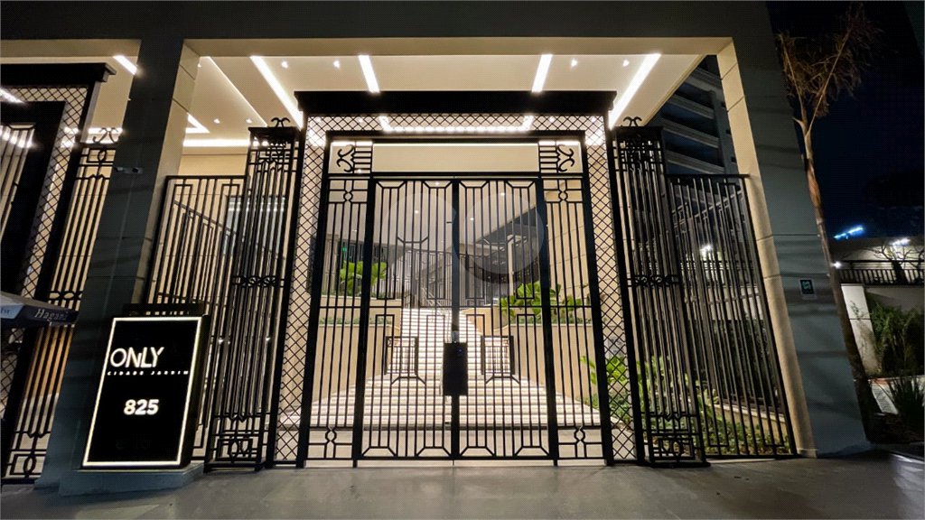 Apartamento à venda com 4 suítes em Real Parque, São Paulo, SP