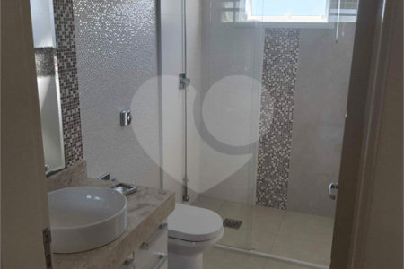 Casa à venda com 3 suítes no condomínio Portal do Jequitibá, Valinhos - SP