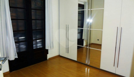 Sobrado à venda com 2 quartos em Chora Menino, São Paulo, SP
