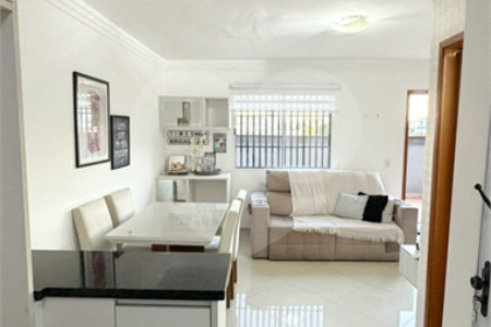 Casa de Vila à venda com 4 quartos, sendo 2 suítes, em Vila Dalila, São Paulo, SP
