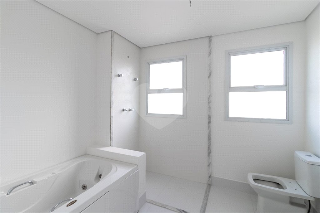 Triplex à venda com 4 suítes em Anhangabaú, Jundiaí, SP