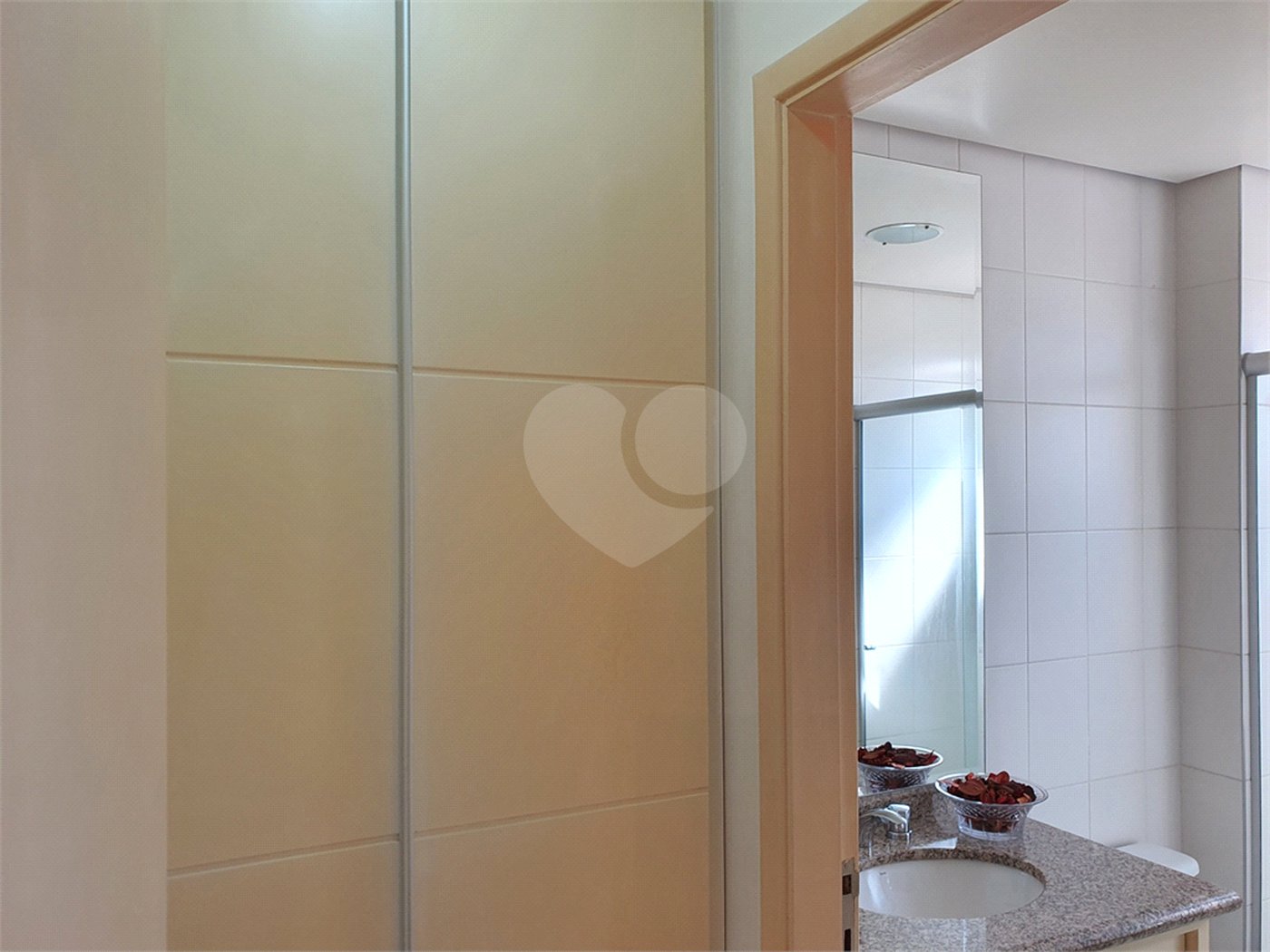 Apartamento à venda com 4 suítes em Jardim Marajoara, São Paulo, SP