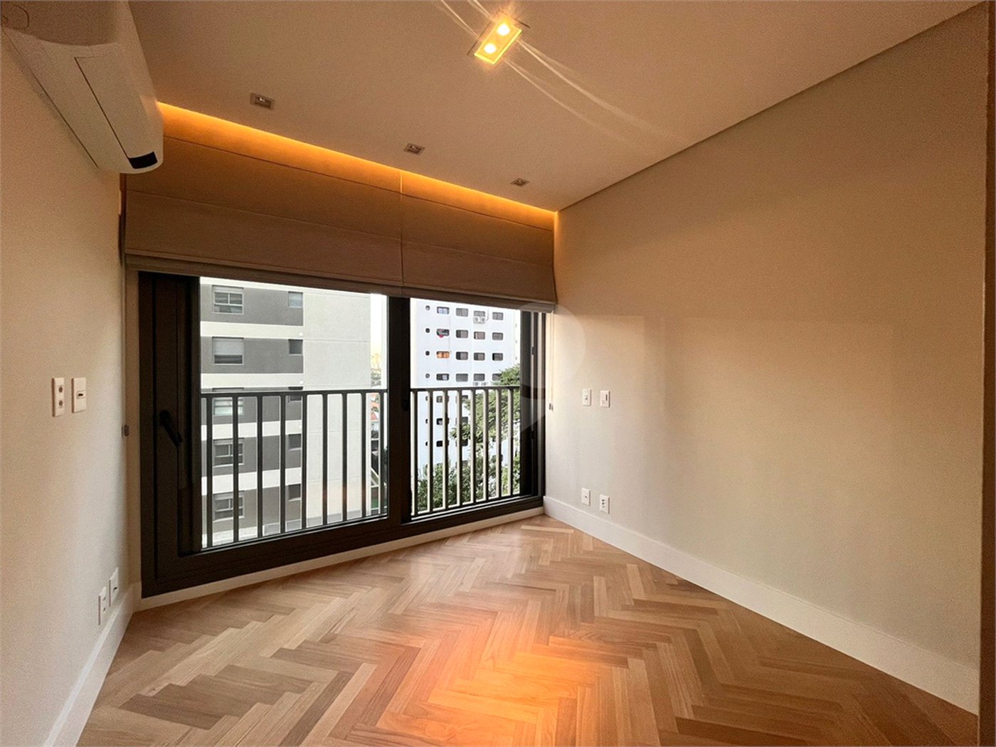 Apartamento à venda com 2 suítes em Vila Nova Conceição, São Paulo, SP