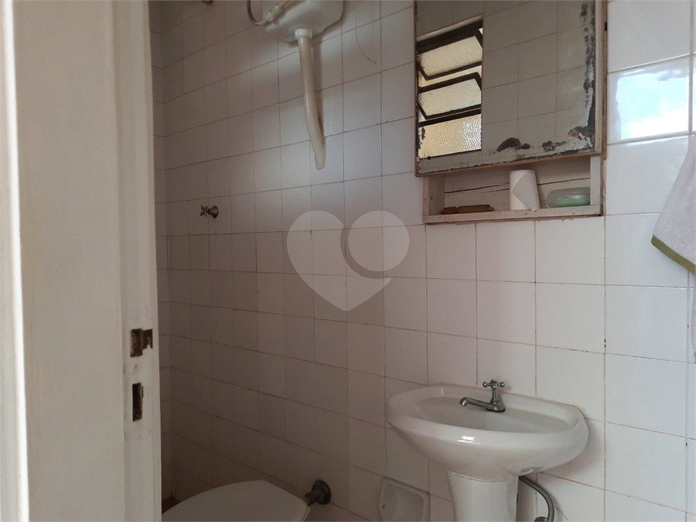 Casa à venda com 4 quartos, sendo 1 suíte,  em Parque Continental, São Paulo, SP