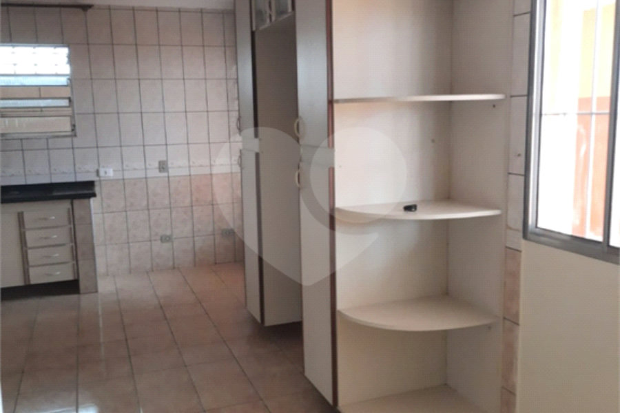 Sobrado à venda com 3 quartos, sendo 1 suíte, em Portal da Primavera, Cotia, SP