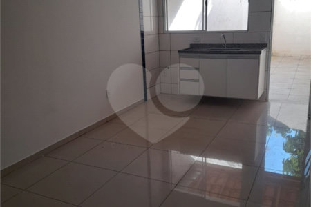 Sobrado à venda com 2 suítes em Jardim Nely, Indaiatuba, SP