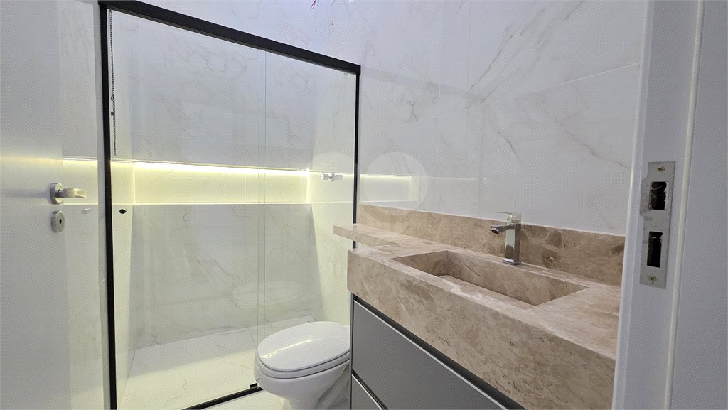 Casa à venda com 3 quartos, sendo 1 suíte, no condomínio Horto Florestal Villagio, Sorocaba - SP