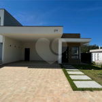 Casa à venda com 4 quartos, sendo 3 suítes, no condomínio Residencial Mont'alcino, Valinhos - SP