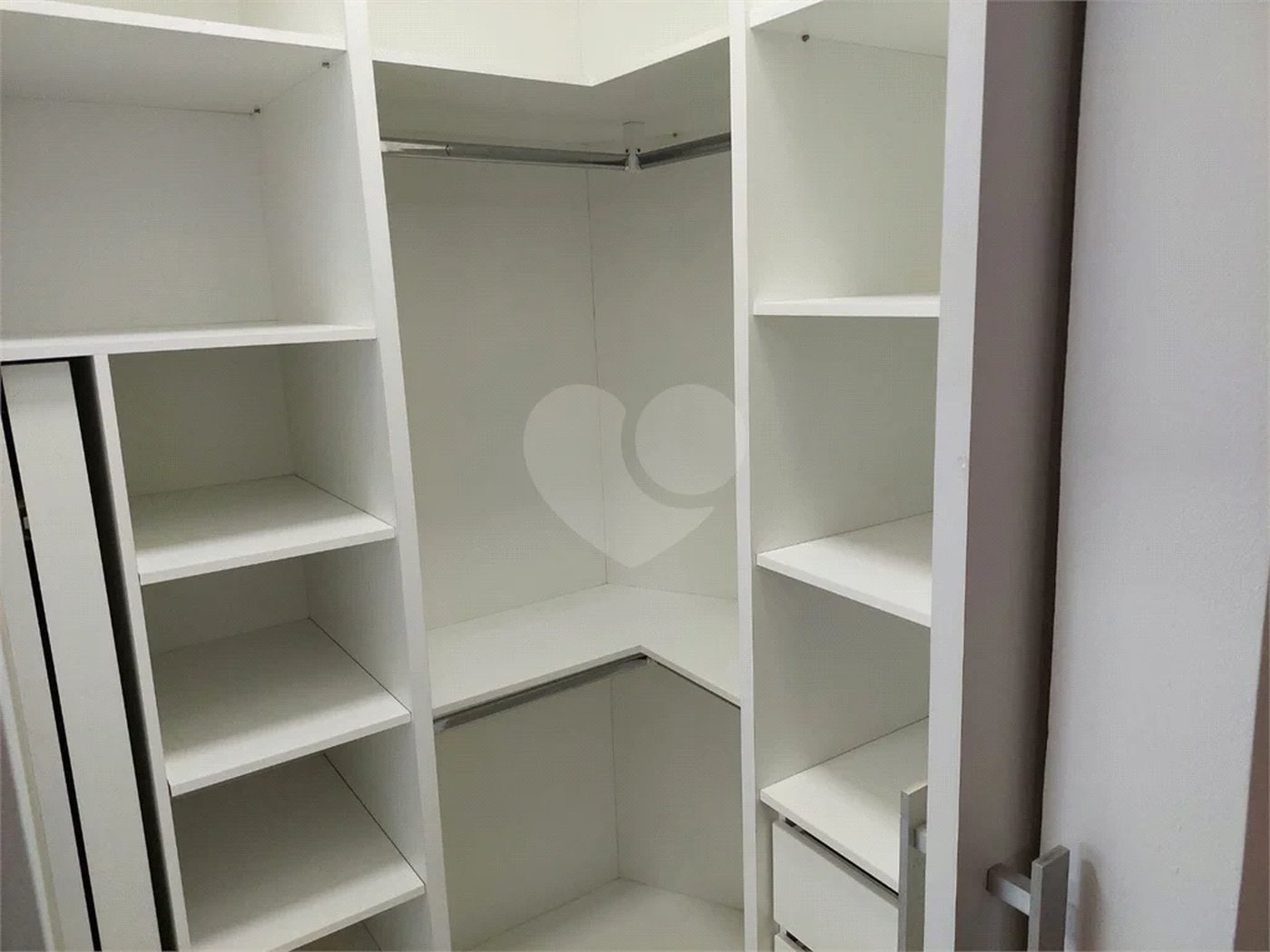 Casa à venda ou para alugar com 3 suítes em Pinheirinho, Vinhedo, SP
