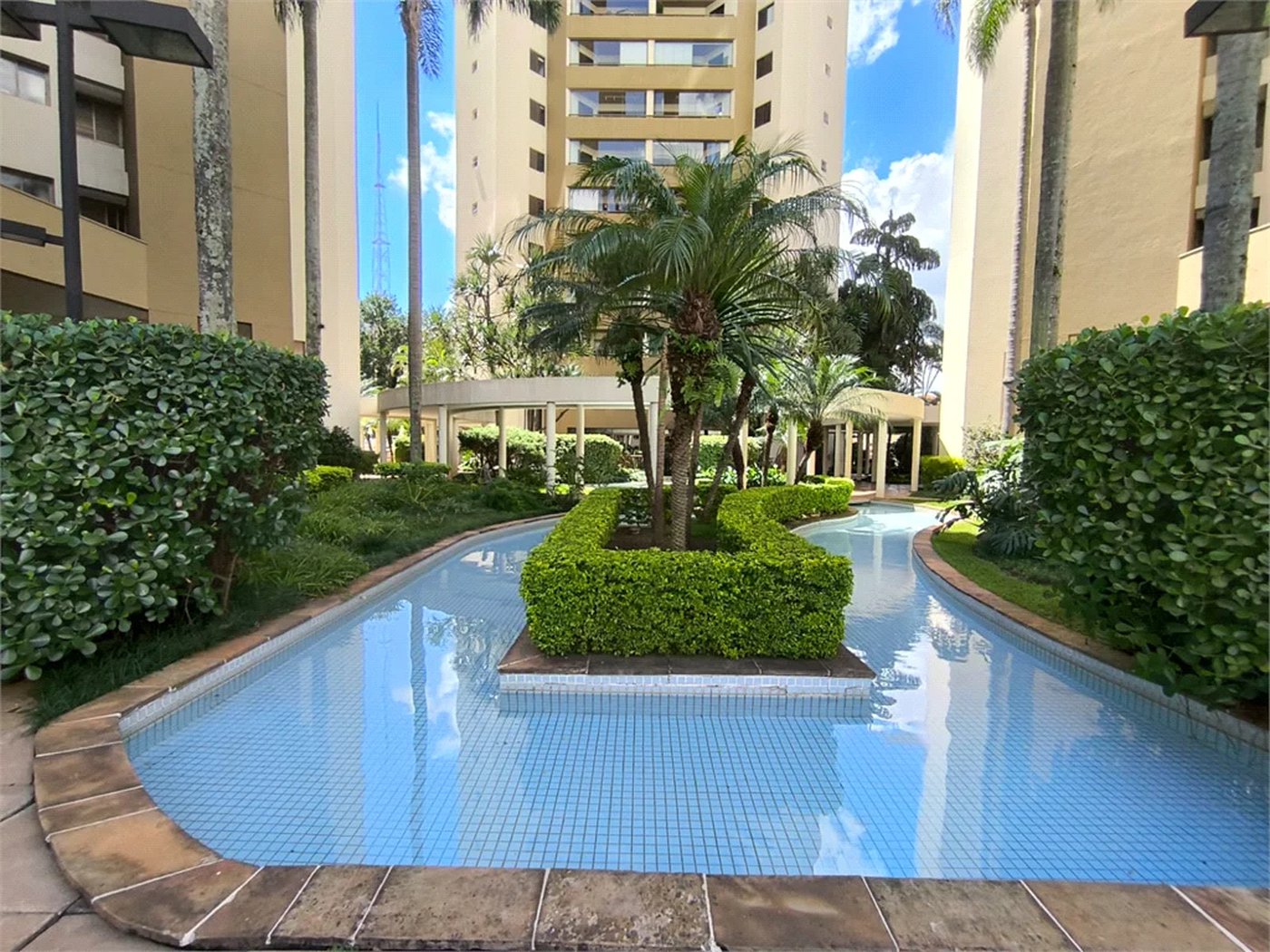 Apartamento à venda com 3 quartos, sendo 2 suítes,  em Alto da Lapa, São Paulo, SP