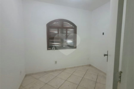 Casa Térrea à venda com 3 quartos em Campo Grande, Rio de Janeiro, RJ
