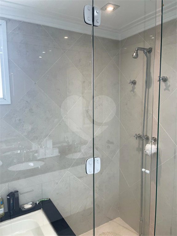 Apartamento à venda com 3 suítes em Vila Gertrudes, São Paulo, SP