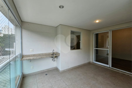 Apartamento à venda com 2 quartos, sendo 1 suíte, em Alto da Boa Vista, São Paulo, SP