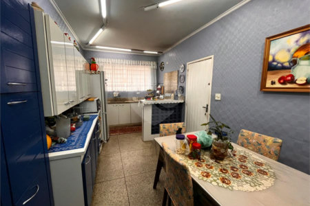 Sobrado à venda com 3 quartos, sendo 1 suíte, em Vila Paulicéia, São Paulo, SP