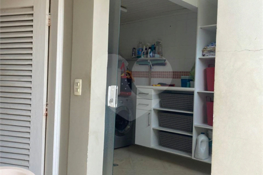 Sobrado à venda com 4 quartos, sendo 1 suíte,  em Palmas do Tremembé, São Paulo, SP