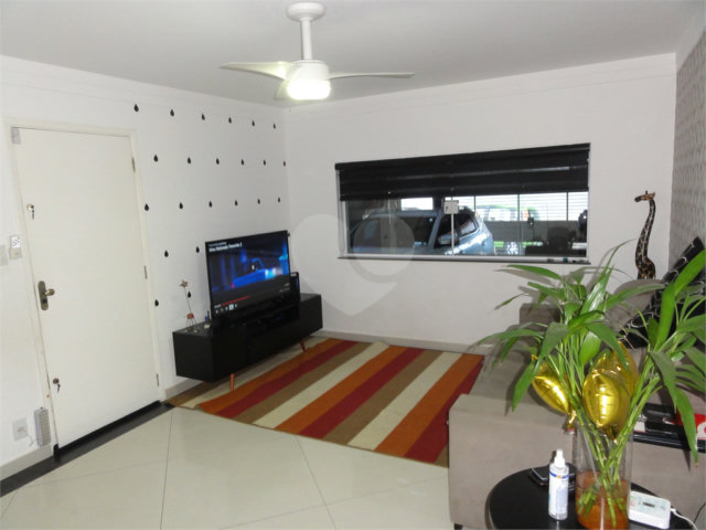 Sobrado à venda com 3 quartos, sendo 1 suíte,  em Tremembé, São Paulo, SP