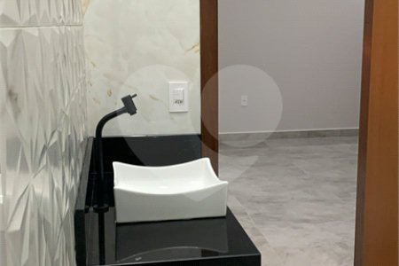 Casa Térrea à venda com 3 quartos, sendo 1 suíte,  em Jardim Monte Carlo, Indaiatuba, SP