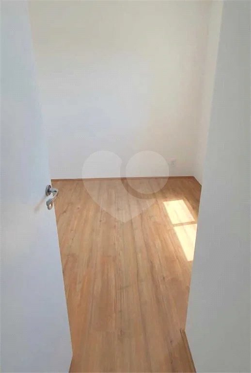 Apartamento com 32m², 2 quartos, à venda em Itaquera