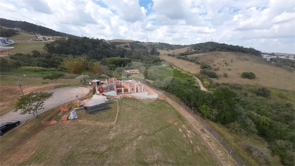Imperdível! Terreno à Venda no Condomínio Santa Isabel em Louveira