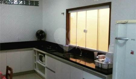 Casa à venda com 2 quartos em Jardim das Torres Prolongamento, São Carlos, SP