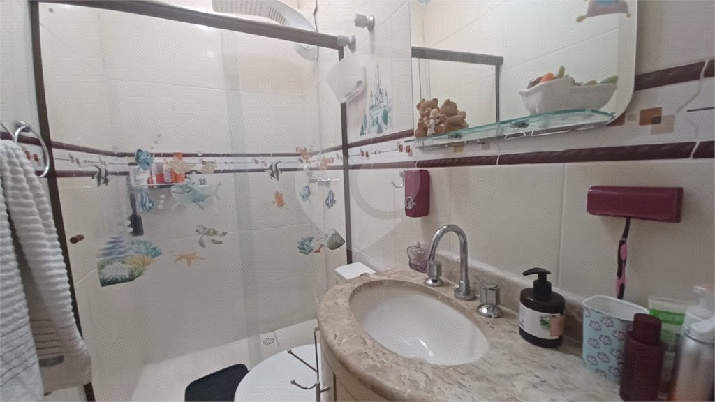 Casa à venda com 3 quartos, sendo 1 suíte, no condomínio Santanna, São Paulo - SP