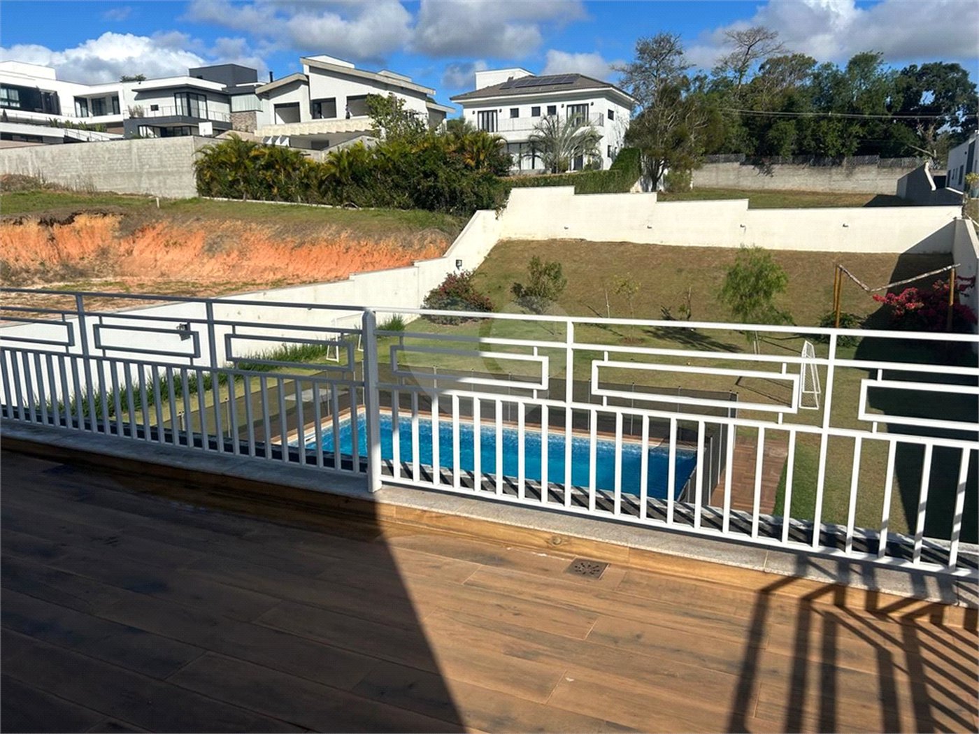 Casa à venda com 3 suítes no condomínio Terras de Lucas, Sorocaba - SP