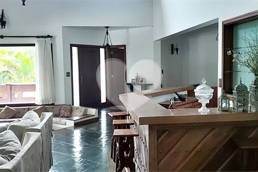 Casa à venda com 4 suítes no condomínio Alpes da Cantareira, Mairiporã - SP