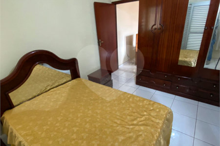 Sobrado à venda com 3 quartos, sendo 1 suíte, em Jardim dos Ipês, Suzano, SP