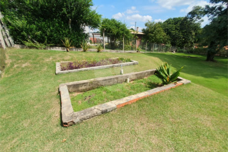 Casa à venda com 5 suítes no condomínio Vila Hípica I, Vinhedo - SP