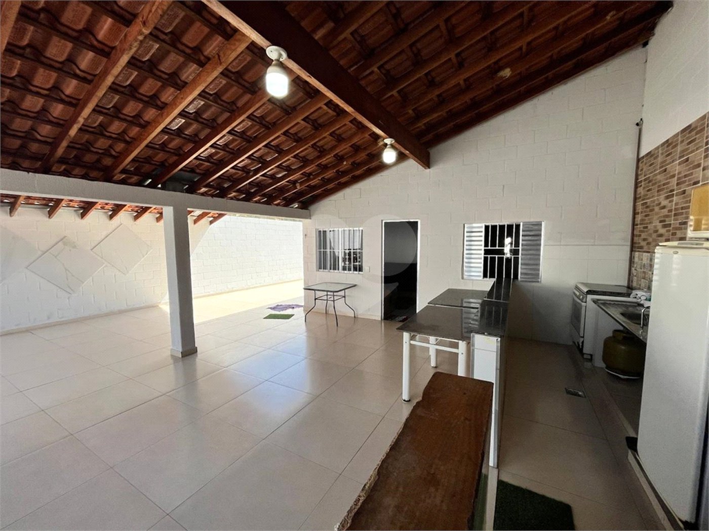 Casa à venda com 2 quartos em Vila Jeriva, Várzea Paulista, SP