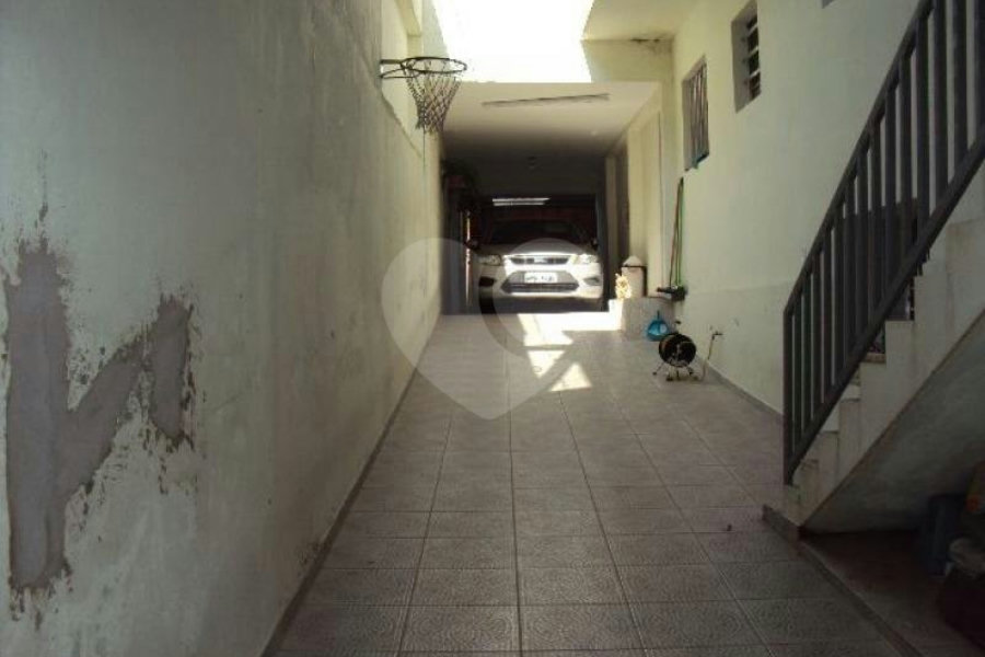 Sobrado à venda com 8 quartos em Vila Medeiros, São Paulo, SP