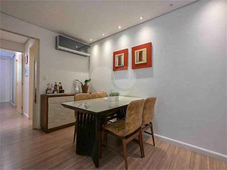 Apartamento à venda com 3 quartos, sendo 1 suíte,  em Vila Andrade, São Paulo, SP