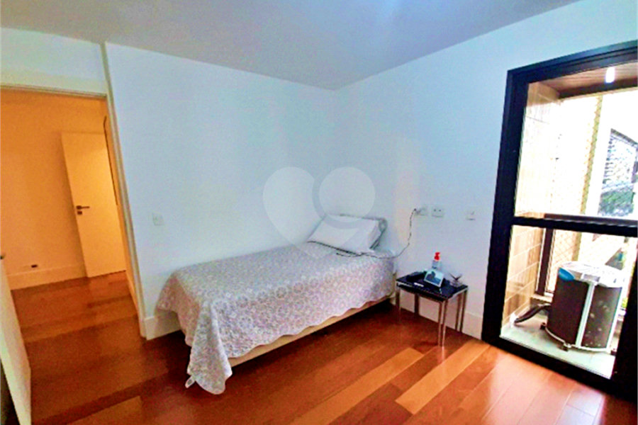 Apartamento à venda com 4 quartos, sendo 3 suítes, em Santana, São Paulo, SP