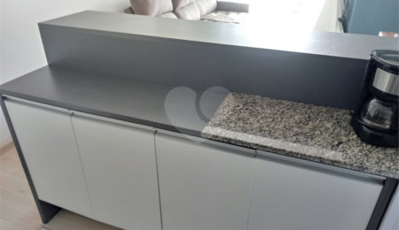 Apartamento à venda com 3 quartos, sendo 1 suíte,  em Vila Praia, São Paulo, SP