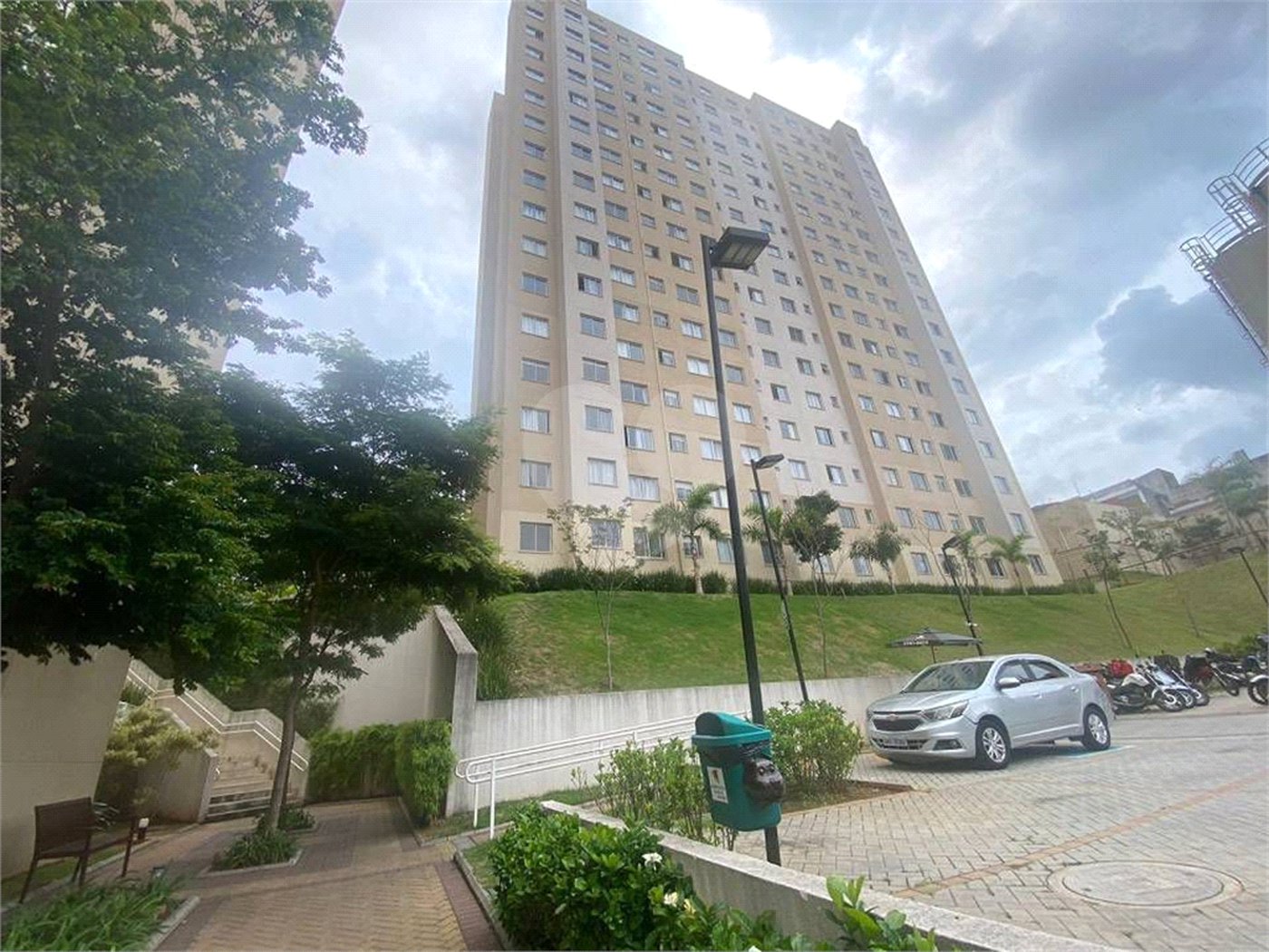 Apartamento à venda com 2 quartos em Vila Zat, São Paulo, SP