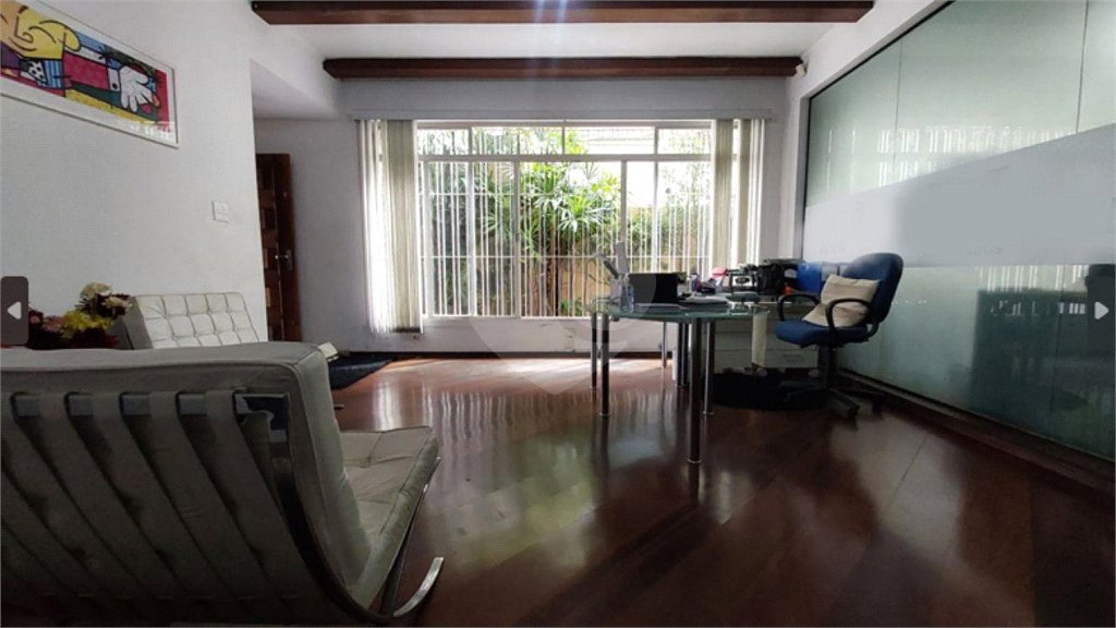 Casa à venda com 4 quartos, sendo 2 suítes,  em Vila Alexandria, São Paulo, SP