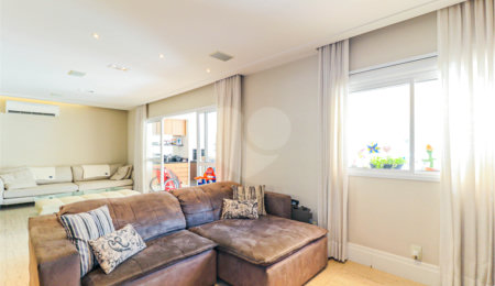Apartamento à venda com 3 suítes em Brooklin, São Paulo, SP