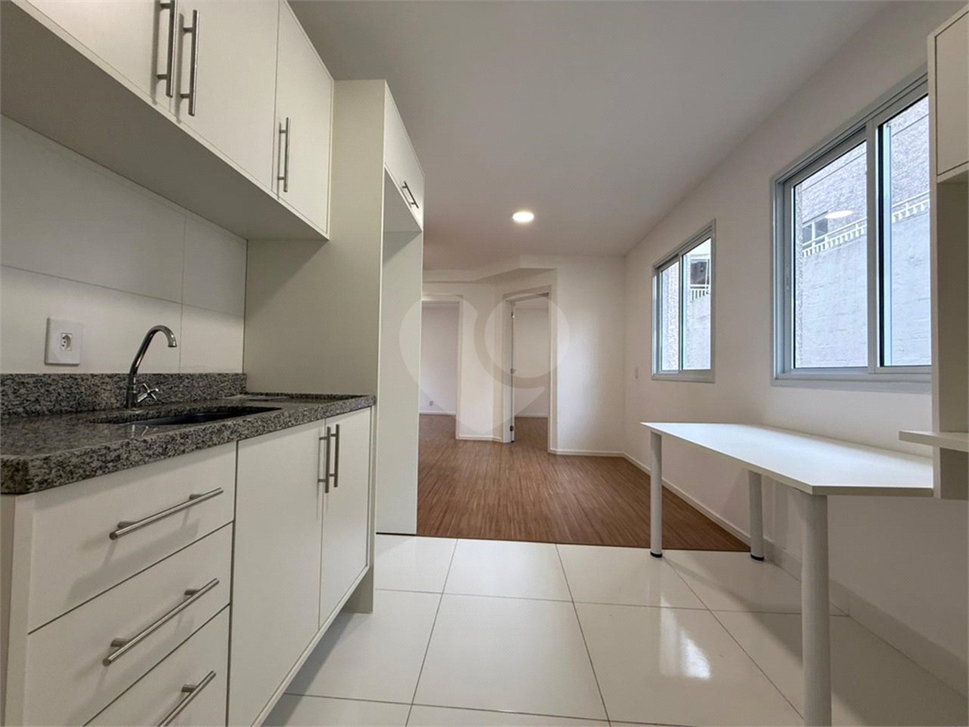 Casa à venda com 2 quartos no condomínio Severa, São Paulo - SP