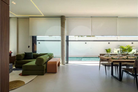 Indaiatuba - Condominio Villa Sapezal - 318 m² de Terreno - 230 m² de Área Construída - 3 suítes, sendo 1 Master com closet planejado - Sala de TV - Sala de estar integrada à Sala de jantar - Cozinha com móveis planejados - Despensa - Escritório planejado - Lavabo - Piscina com preparação para aquec